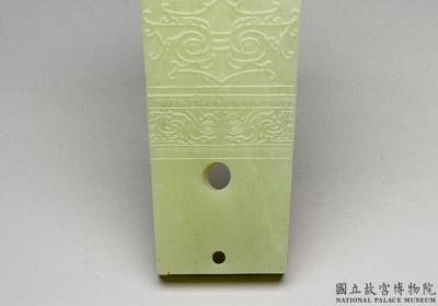 图片[3]-Jade kuei tablet with mask design, Ch’ing dynasty, Ch’ien-lung reign (A.D. 1736-1795)-China Archive